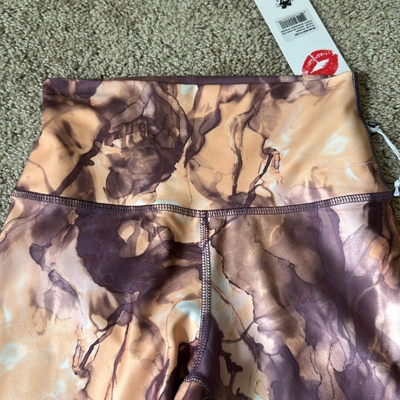 Women's - Wildfox Apricot Ink Wash 7/8 Ultra High Rise Leggings Small NWT - Picture 3 of 6